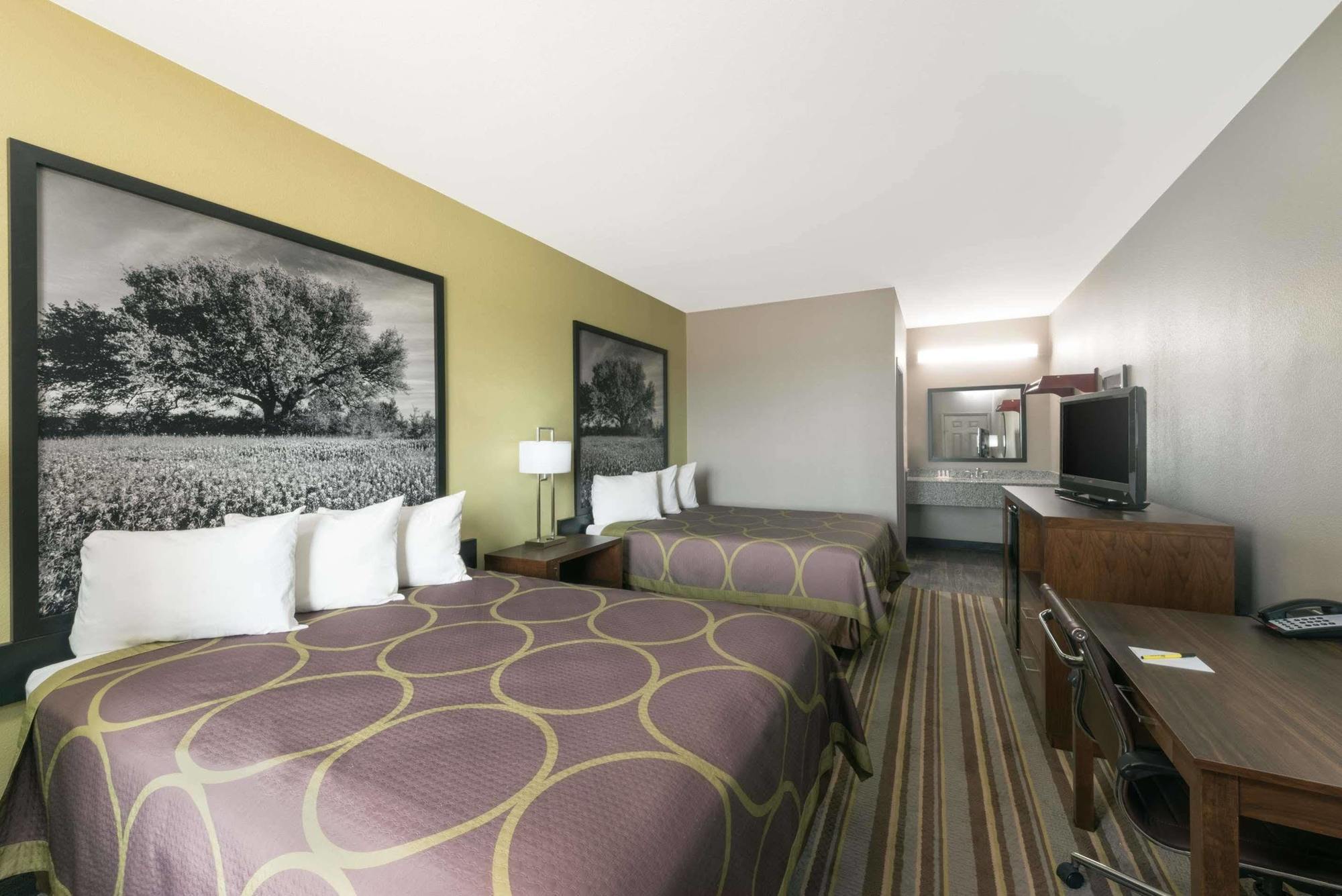 Super 8 By Wyndham Colorado City Экстерьер фото